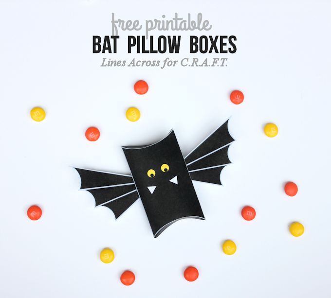 Free-Printable-Bat-Pillow-boxes-Halloween