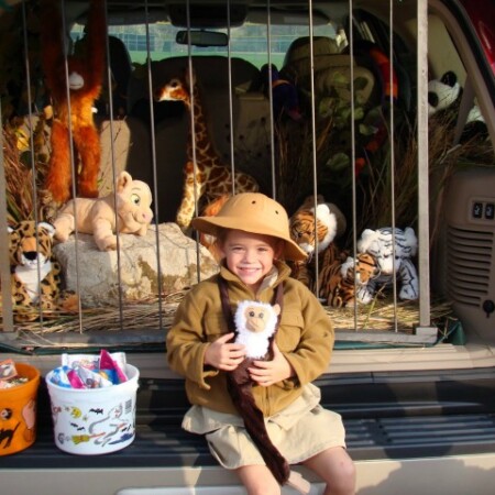 Zoo trunk or treat