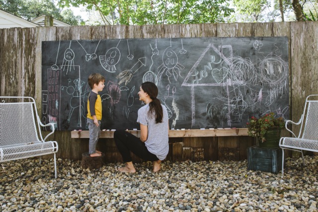 diy backyard chalkboard