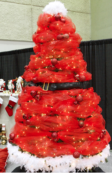 Santa belt christmas tree